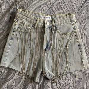 Women’s high wasted jean shorts